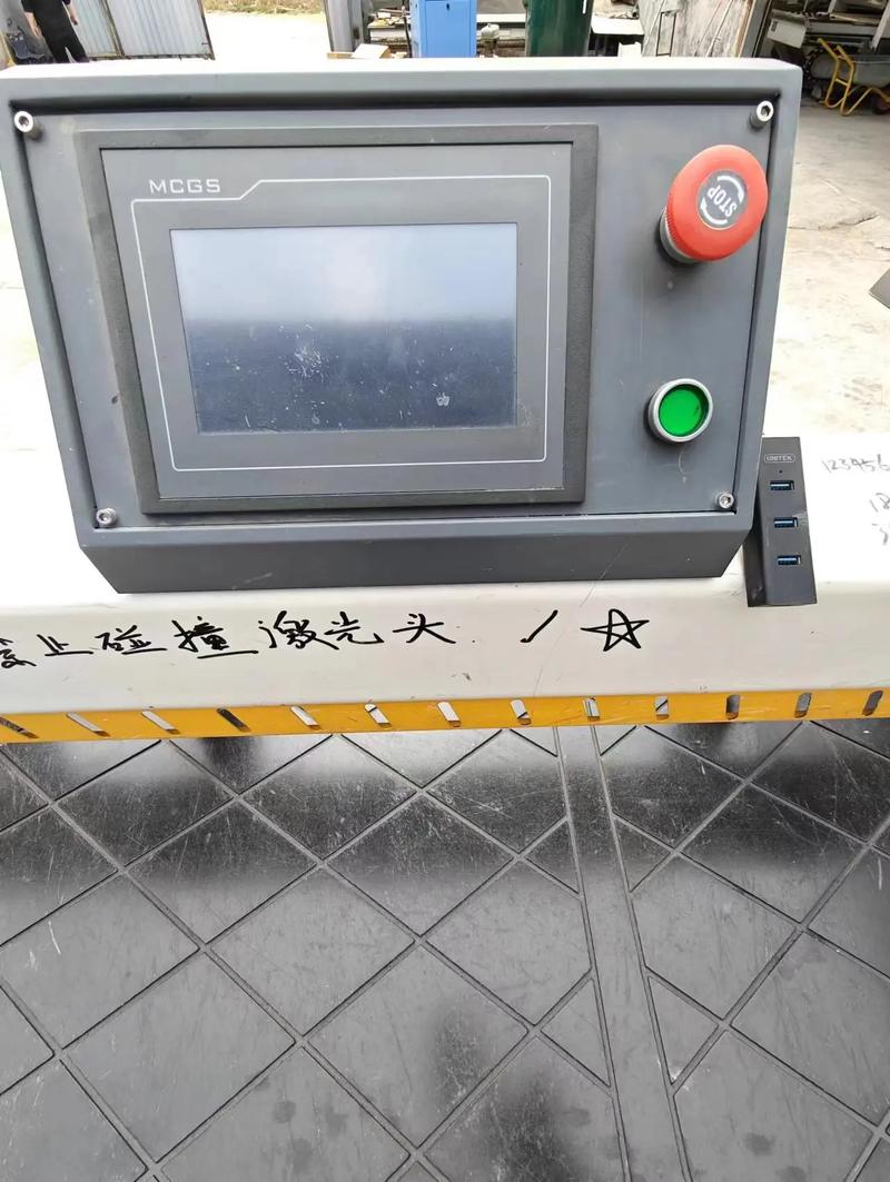 急售精品二手單頭激光側(cè)孔機(jī),美國(guó)邦納激光頭,價(jià)格不高,支持掃