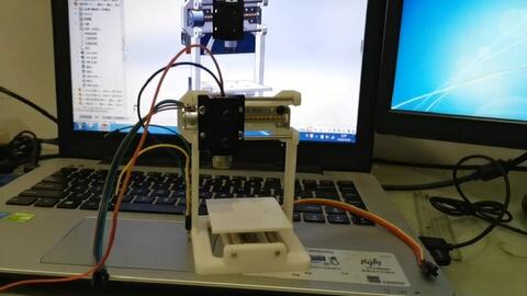 板式家具數(shù)控激光側(cè)孔機(jī)美國(guó)邦納激光頭校正教程